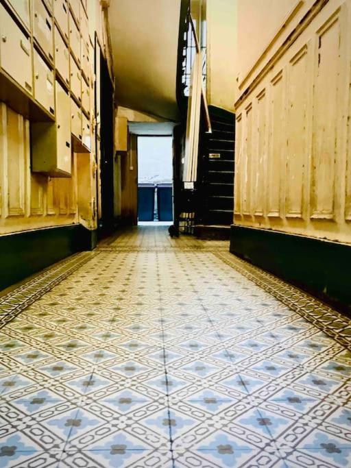 The Artist'S Apartment Near The Metro Saint-Denis  Bagian luar foto